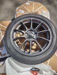 Wheel Tire Automotive tire Motor vehicle Locking hubs